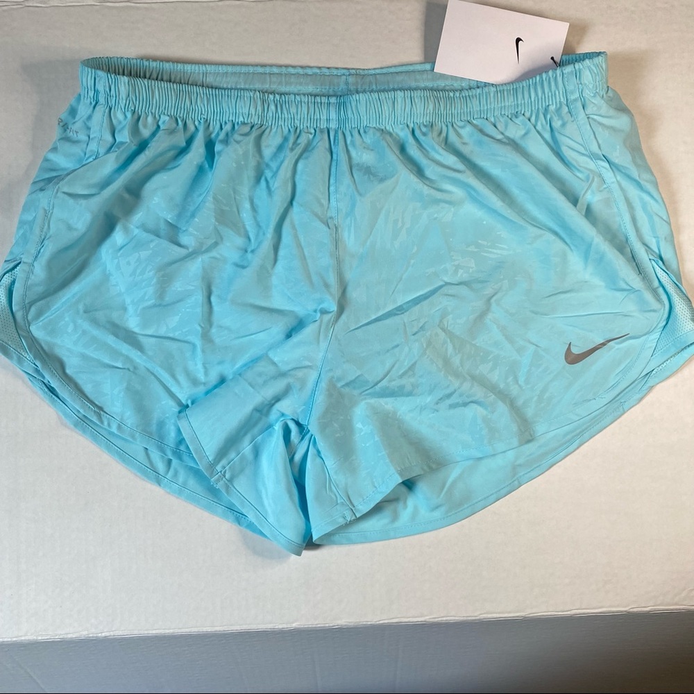 New Nike Women Dri-fit Shorts Size L